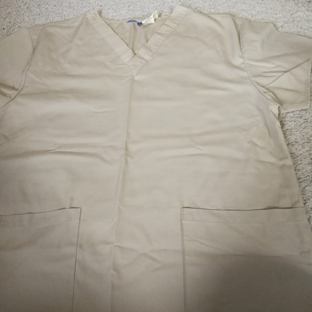 SB women's scrub top